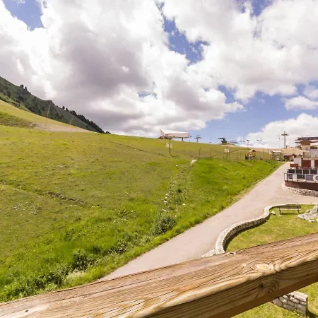 Fonctionnel Au Pied Des Pistes Avec Grand Balcon - Fr-1-181-2584 Lägenhet