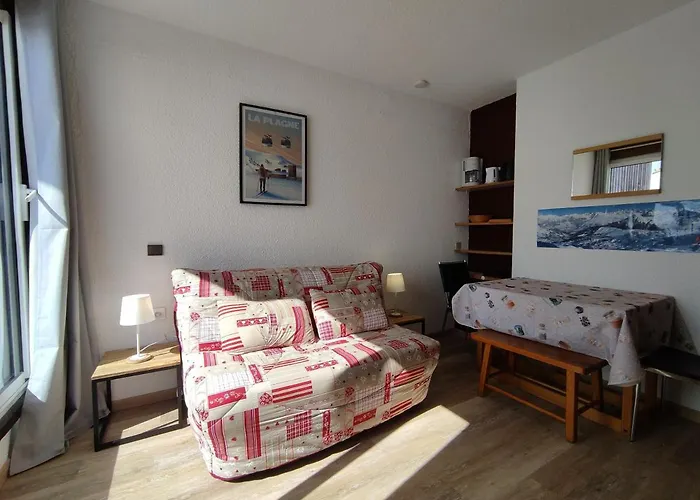 Fonctionnel Au Pied Des Pistes Avec Grand Balcon - Fr-1-181-2584 *